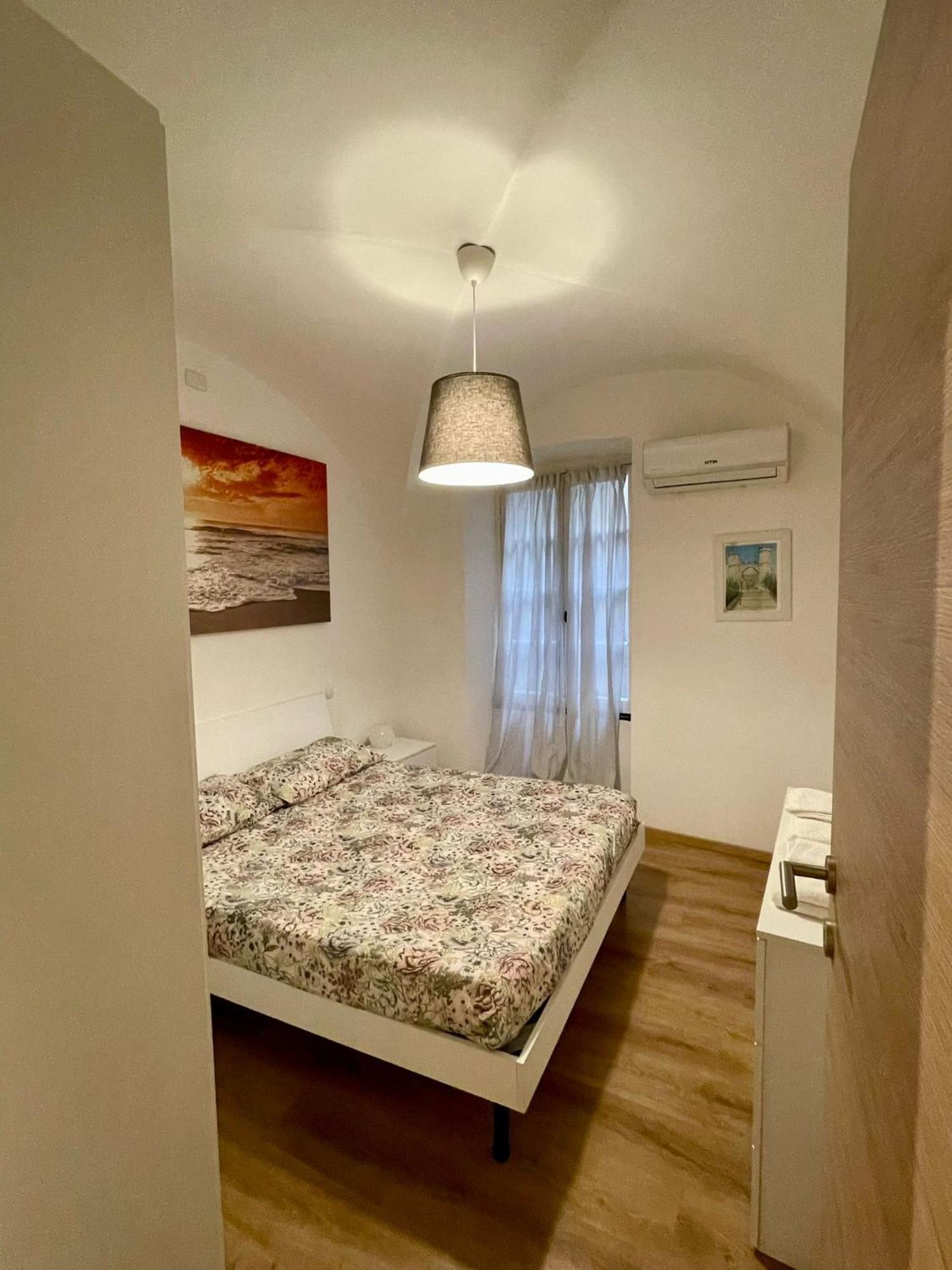 Appartement The First Luccoli Garibaldi Rolli à Gênes Extérieur photo